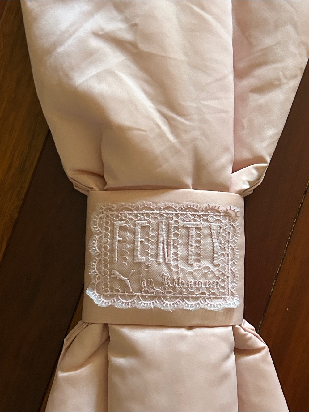 Puma X Fenty Bow Pink Crossbody Bag - Picture 3 of 7